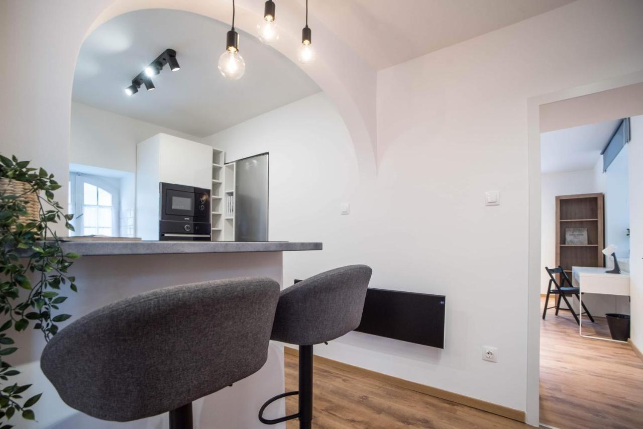 Pintes 38 Apartment Dunaujvaros Luaran gambar